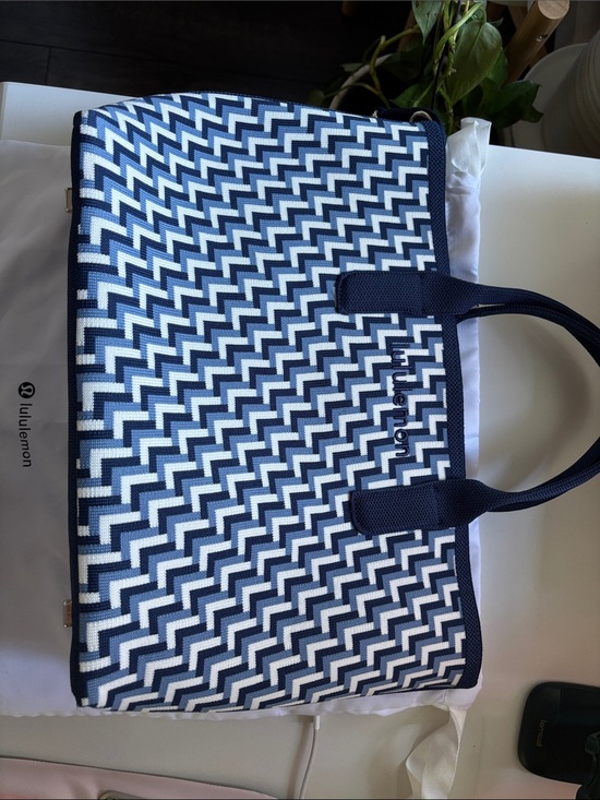 lululemon athletica Handbags - lululemon athletica Navy & White Zigzag Tote